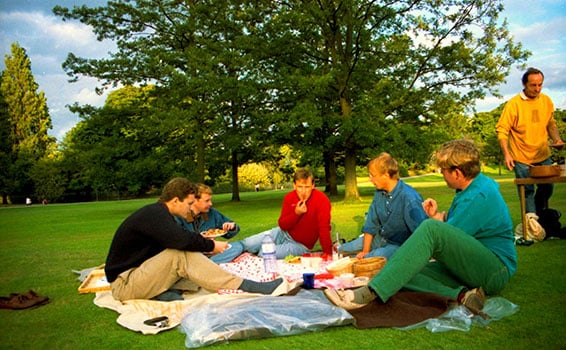 go-on-a-picnic